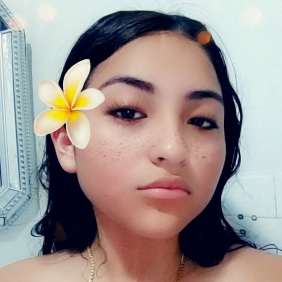 Meet your Posher, Dani - Picture 1 of 1